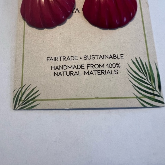 New Tagua Fair Trade Ecuadorian Earrings - Picture 2 of 5
